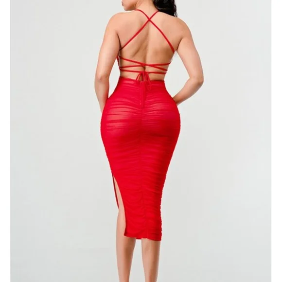 New, Mesh Ruched Maxi Dress in blk/nude with a drawstring lace-up back. - Picture 5 of 7
